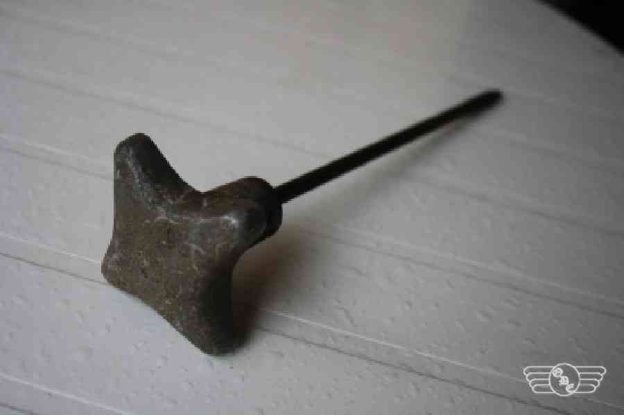 Sterngriffschraube gebr.