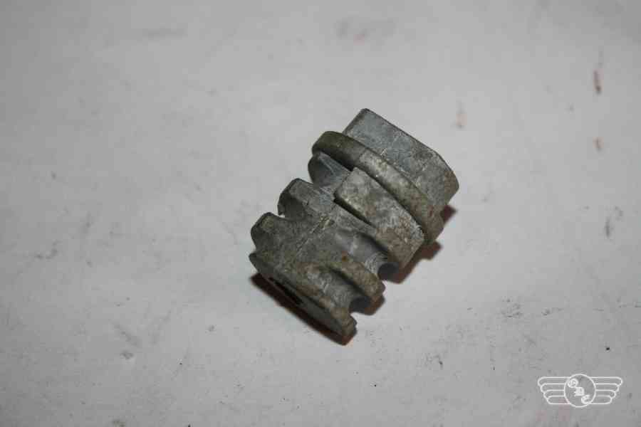 Federaufnahme unten, NOS