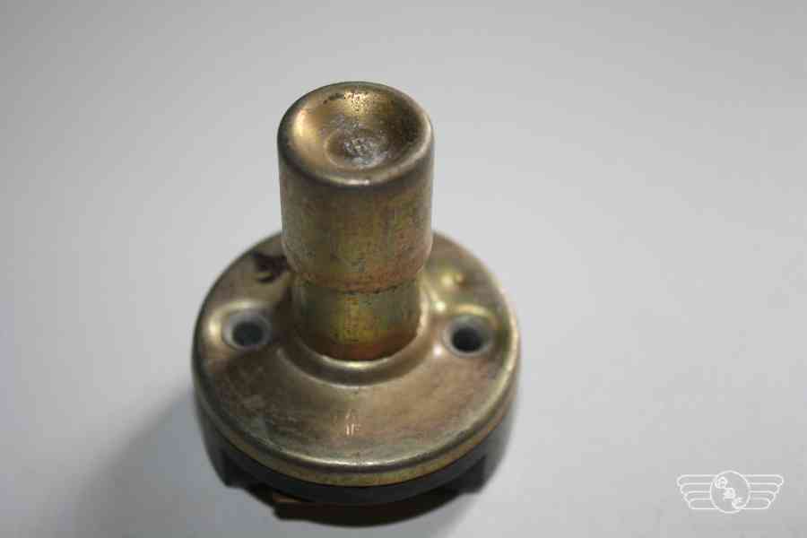 Fußschalter, Steckkontakt