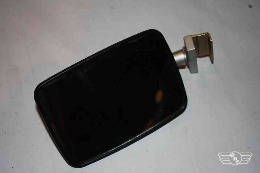 Spiegel links, Wartburg, Trabant